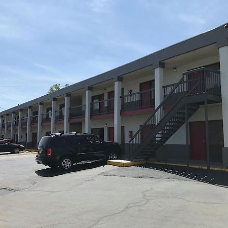 Americas Best Value Inn Fort Jackson Columbia Exterior photo